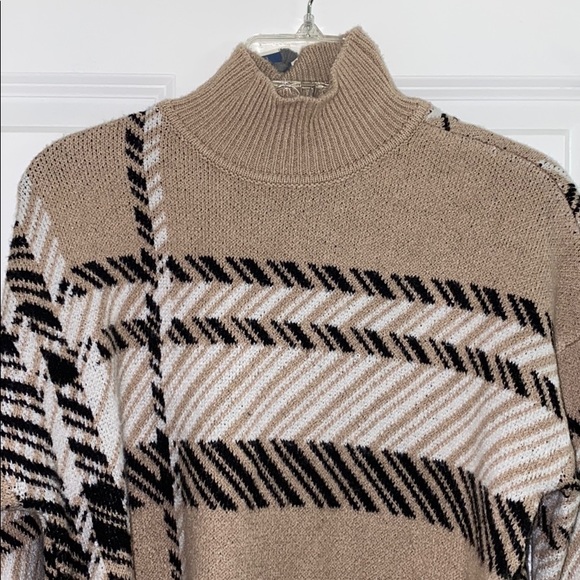 Turtle neck sweater - Picture 2 of 4